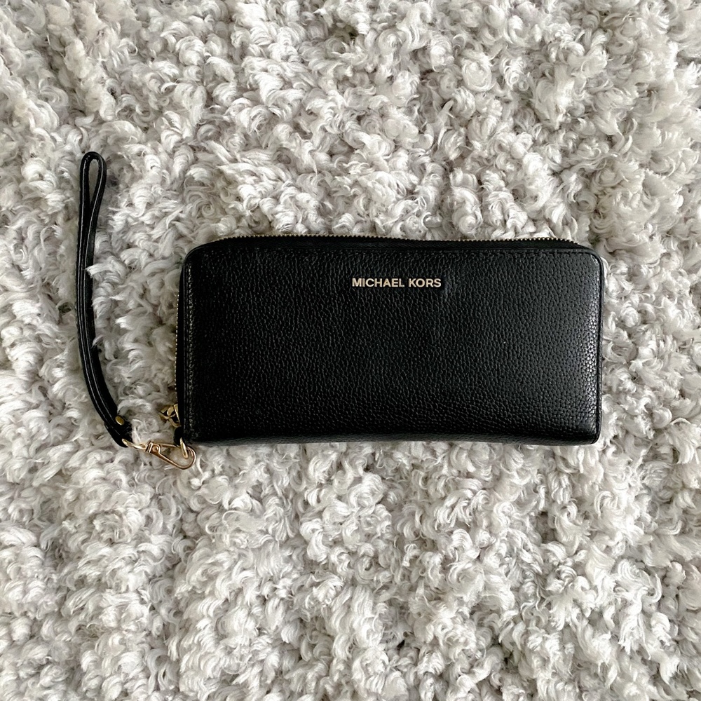 Michael Kors - Mercer Travel Continental Wallet